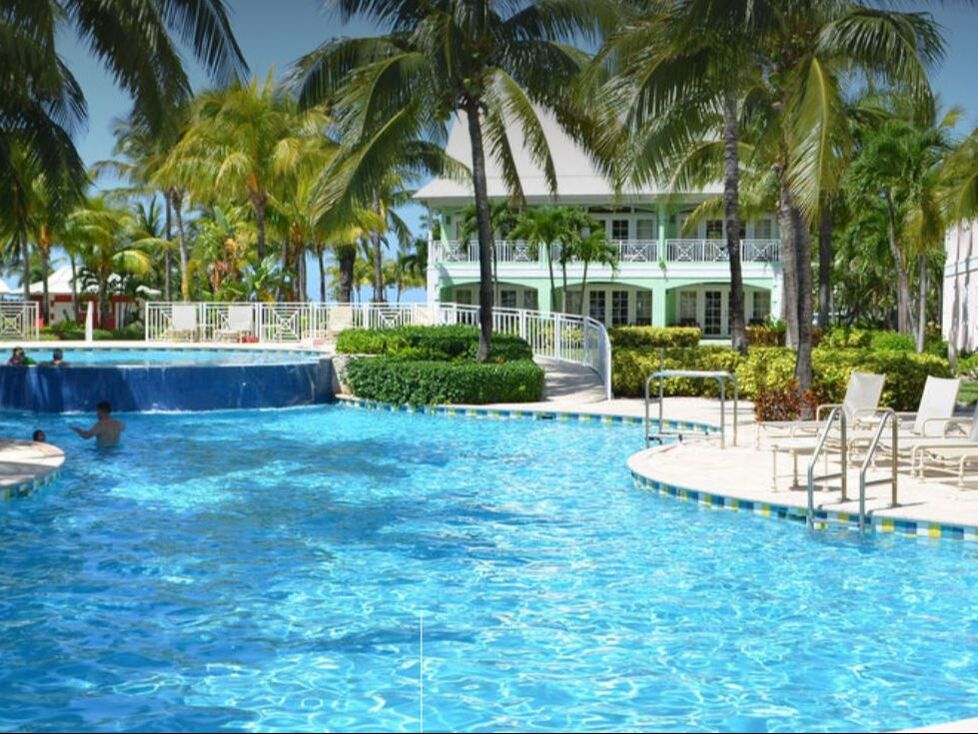 Old Bahama Bay Resort pool