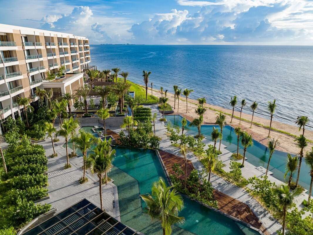 Waldorf Astoria resort pool beach Cancun Mexico