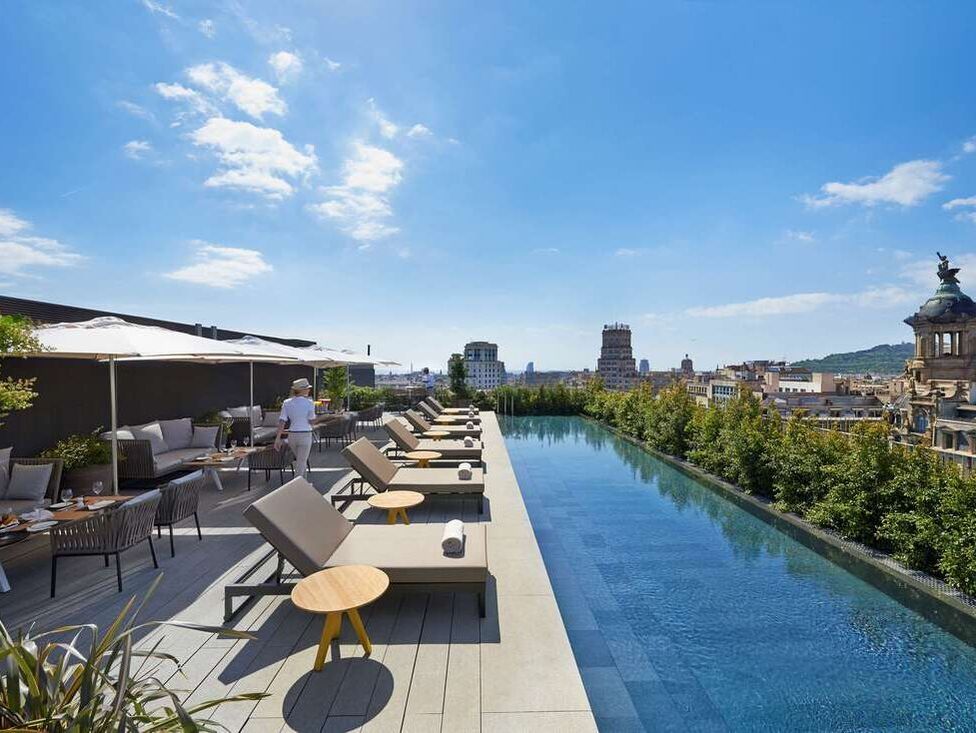 Mandarin Oriental rooftop pool Barcelona