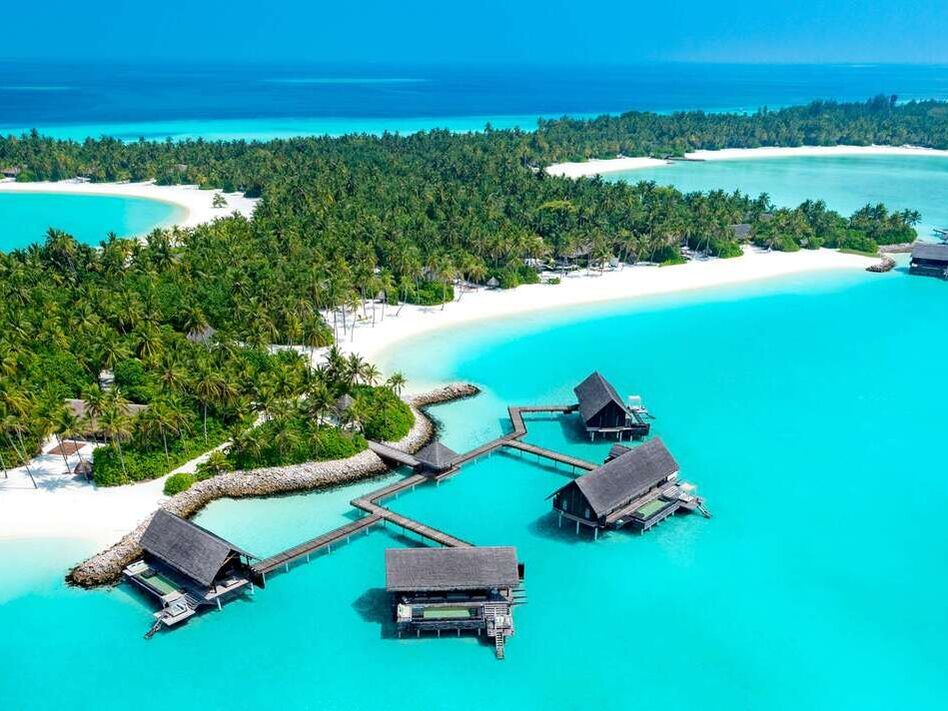 One&Only Reethi Rah resort villas beach Maldives