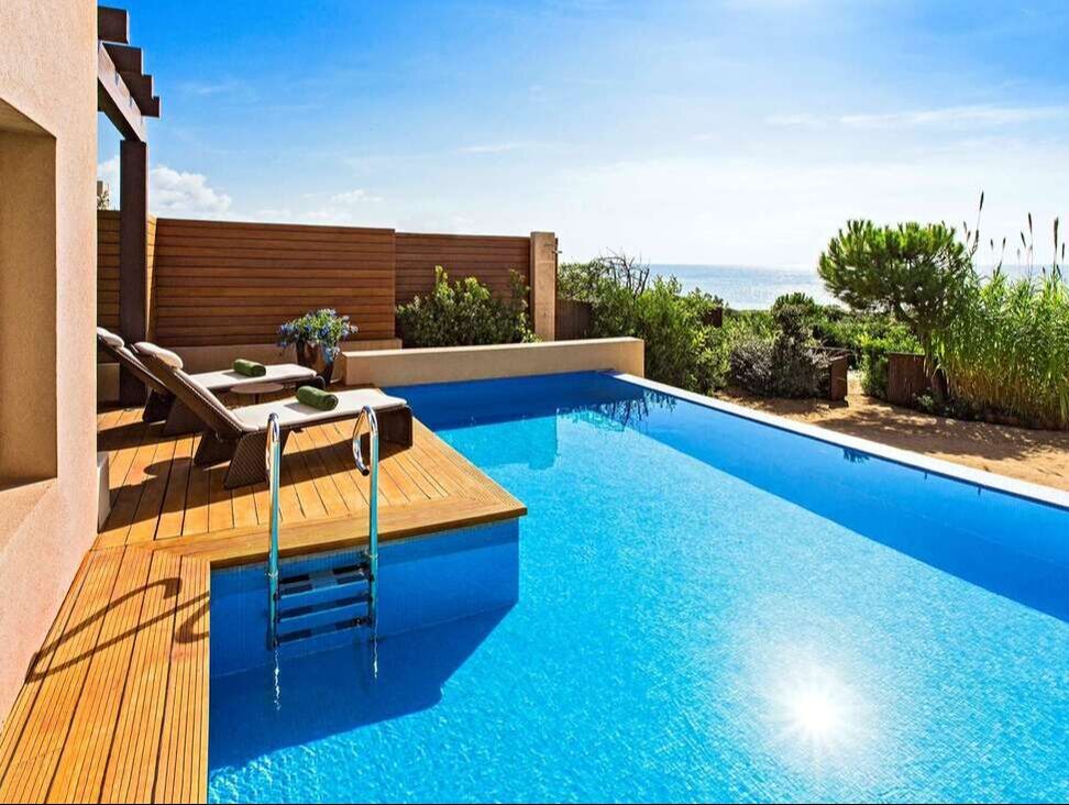Private villa pool Costa Navarino