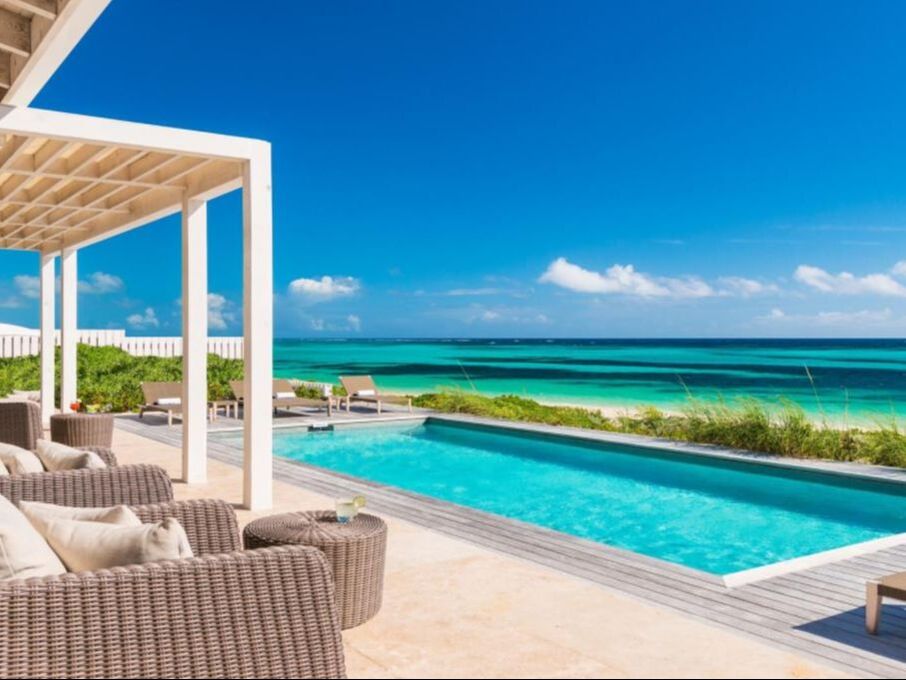Private villa pool Sailrock resort South Caicos