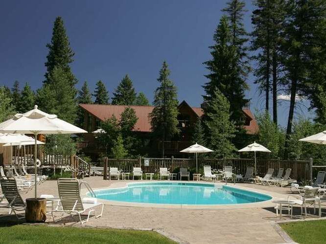 Triple Creek Ranch resort swimming pool